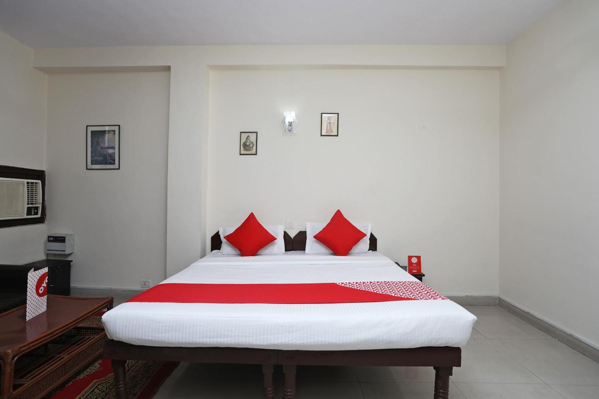 โอโย 14454 เซลิเบรชั่น บีแอนด์บี โฮม Hotel เดลี ภายนอก รูปภาพ
